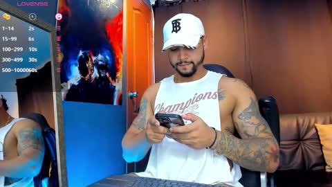 Snapshot of nikolahank1 chatting on December 2024 02:52:01 AM Nikola Hank online show from December 2024 02:52:01 AM