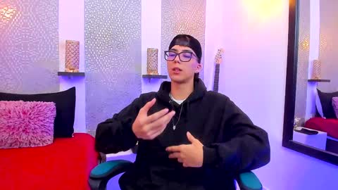    online show from January 2025 04:28:02 AM