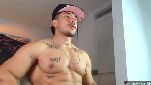Snapshot of nikolaylisin chatting on October 2025 05:38:01 AM Niko online show from October 2025 05:38:01 AM