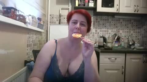 Snapshot of nikolettared chatting on February 2025 07:36:02 AM Nikoletta online show from February 2025 07:36:02 AM