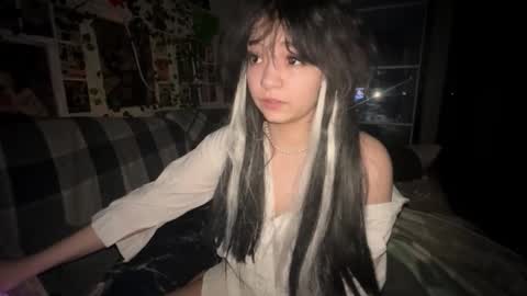 nikoli_naw online show from February 2026 12:15:01 AM