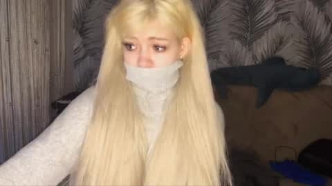 nikoli_naw online show from May 2026 09:44:02 PM
