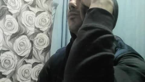 nikolos22 online show from March 2026 04:13:01 PM