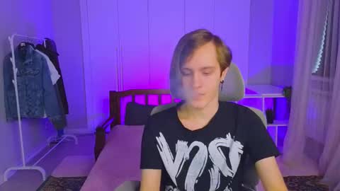 Snapshot of nikompell chatting on February 2025 04:41:02 AM niko online show from February 2025 04:41:02 AM