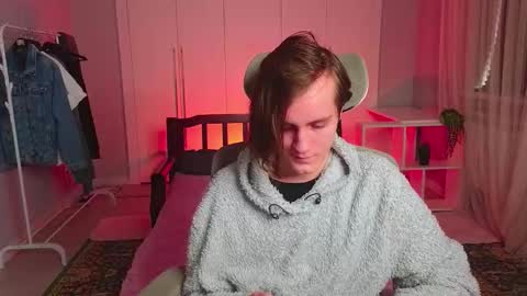 Snapshot of nikompell chatting on March 2025 05:08:01 AM niko online show from March 2025 05:08:01 AM