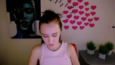 nikonara_ online show from December 2024 05:19:02 PM