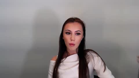 nikonara_ online show from November 2025 01:33:01 PM