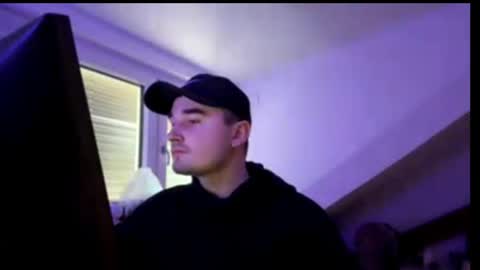 Snapshot of nikosky_ chatting on May 2026 09:39:02 AM Jett online show from May 2026 09:39:02 AM