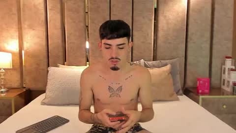 Niko Stone online show from October 2025 05:30:01 AM