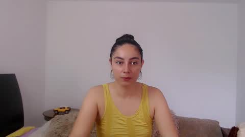 Snapshot of niky_blue chatting on January 2025 06:30:01 PM niky_blue online show from January 2025 06:30:01 PM