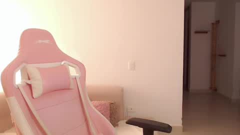 Snapshot of niky_blue chatting on January 2025 12:55:01 PM niky_blue online show from January 2025 12:55:01 PM