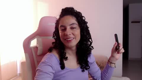 Snapshot of niky_blue chatting on January 2025 11:53:01 AM niky_blue online show from January 2025 11:53:01 AM