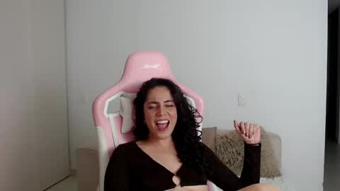 Snapshot of niky_blue chatting on January 2025 03:55:02 AM niky_blue online show from January 2025 03:55:02 AM