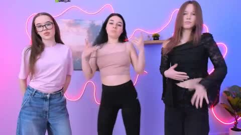 Snapshot of nila_eclipse chatting on April 2026 09:04:01 AM nila_eclipse online show from April 2026 09:04:01 AM