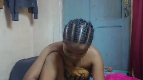 Snapshot of nilahmarie chatting on April 2026 07:11:01 AM nilah online show from April 2026 07:11:01 AM