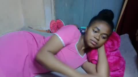 Snapshot of nilahmarie chatting on April 2026 06:00:02 AM nilah online show from April 2026 06:00:02 AM