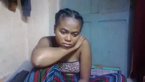 Snapshot of nilahmarie chatting on May 2026 06:27:02 PM nilah online show from May 2026 06:27:02 PM