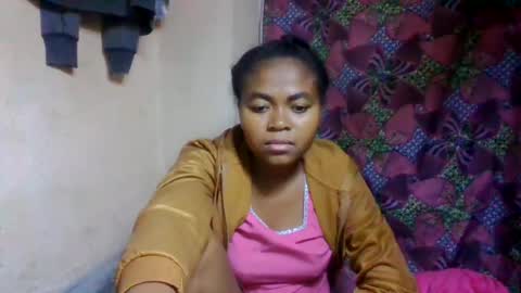 Snapshot of nilahmarie chatting on June 2026 08:51:01 PM nilah online show from June 2026 08:51:01 PM
