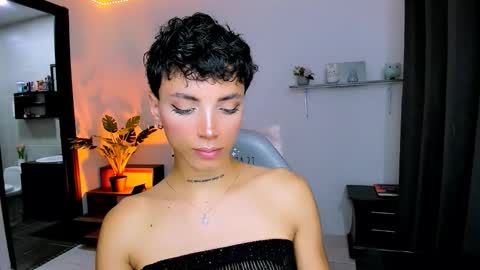 Nilam online show from October 2025 01:46:02 AM