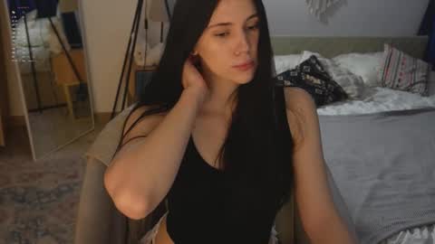 Jennet online show from October 2025 07:19:02 PM