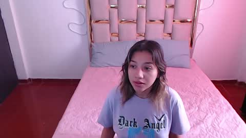 Nina Carther online show from September 2025 02:20:01 PM