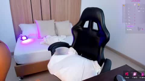 N I N A online show from March 2026 02:39:02 AM