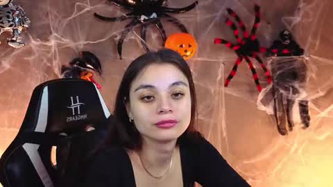 Ketrin online show from October 2025 03:17:02 AM