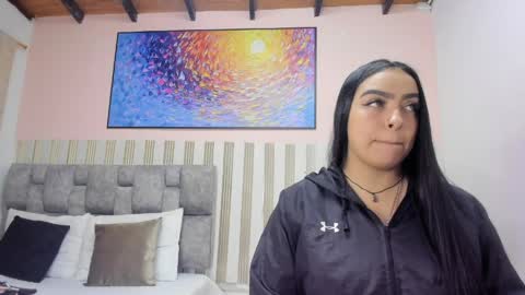 nina_glow_ online show from April 2026 11:13:02 AM