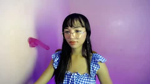 Snapshot of nina_mochikiss21 chatting on June 2026 03:02:01 AM Nina online show from June 2026 03:02:01 AM