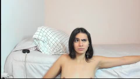  Nina  online show from January 2026 07:11:01 PM