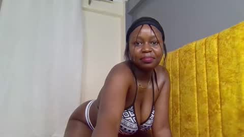 Snapshot of nina_ray1 chatting on October 2025 04:08:02 AM Nina online show from October 2025 04:08:02 AM