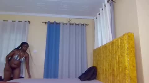 Snapshot of nina_ray1 chatting on October 2025 07:11:01 AM Nina online show from October 2025 07:11:01 AM