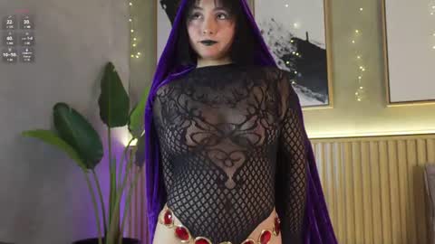 Snapshot of nina_soul chatting on June 2026 12:40:01 PM NINA online show from June 2026 12:40:01 PM