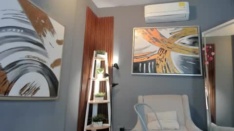 Nina online show from February 2026 10:55:02 AM