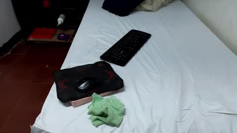 Ninaa fox online show from January 2025 03:38:01 PM