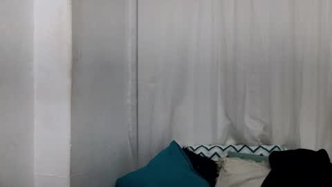 Ninaa fox online show from February 2025 04:44:01 PM