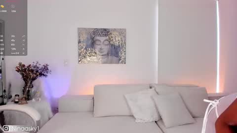    online show from March 2025 02:32:02 PM