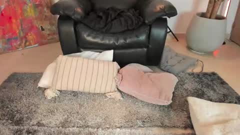    online show from September 2025 01:36:01 PM