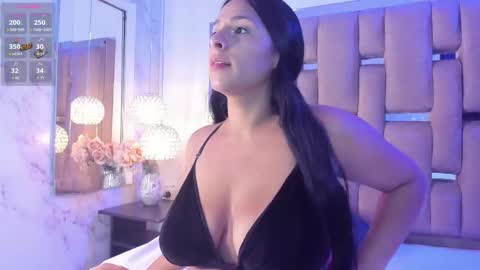 ninabloom_ online show from March 2026 11:37:02 AM