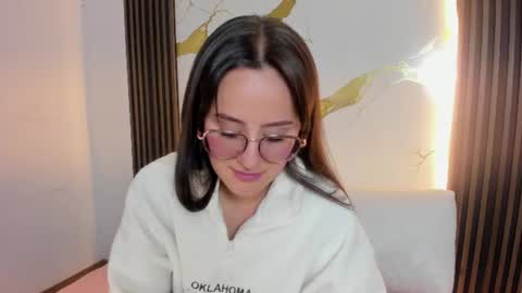 Snapshot of ninabryon1 chatting on June 2026 06:52:01 PM Nina online show from June 2026 06:52:01 PM