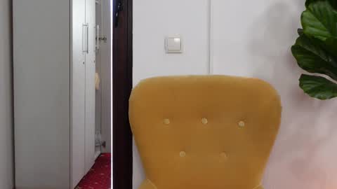 NinaCrystal online show from September 2025 06:35:01 AM