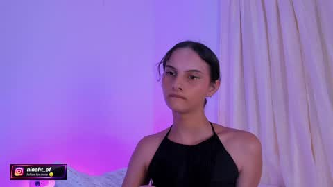 Snapshot of ninahtx chatting on April 2026 10:33:02 PM ninahtx online show from April 2026 10:33:02 PM