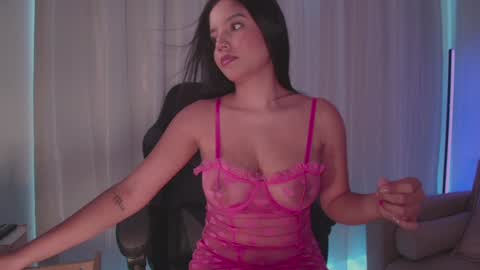  Nina  online show from January 2025 09:30:01 PM