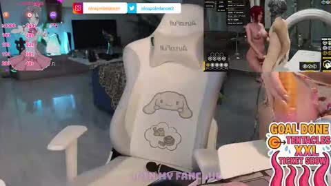 Nina online show from September 2025 06:41:02 PM