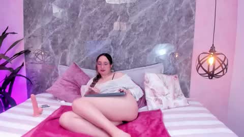 Snapshot of ninarush1 chatting on February 2026 02:10:01 PM Nina online show from February 2026 02:10:01 PM