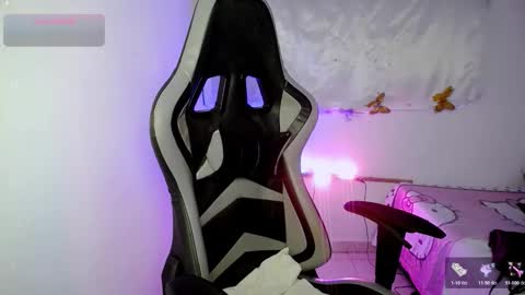 ninatinydoll1 online show from November 2025 09:08:02 AM