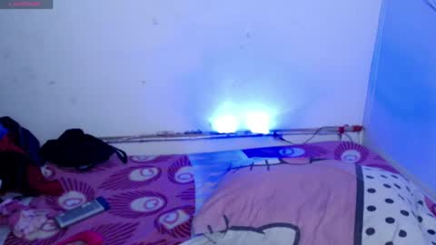 ninatinydoll1 online show from April 2026 10:31:01 AM