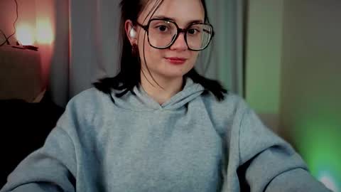 ninavolkov online show from October 2025 11:20:01 PM