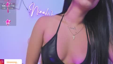 Nina online show from October 2025 10:00:02 PM