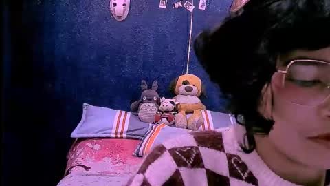 Snapshot of ninayellow chatting on March 2026 12:52:01 PM Nina online show from March 2026 12:52:01 PM